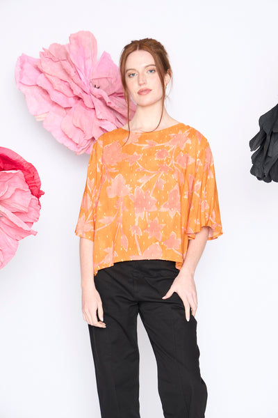 Blusa Pilar flores brillos