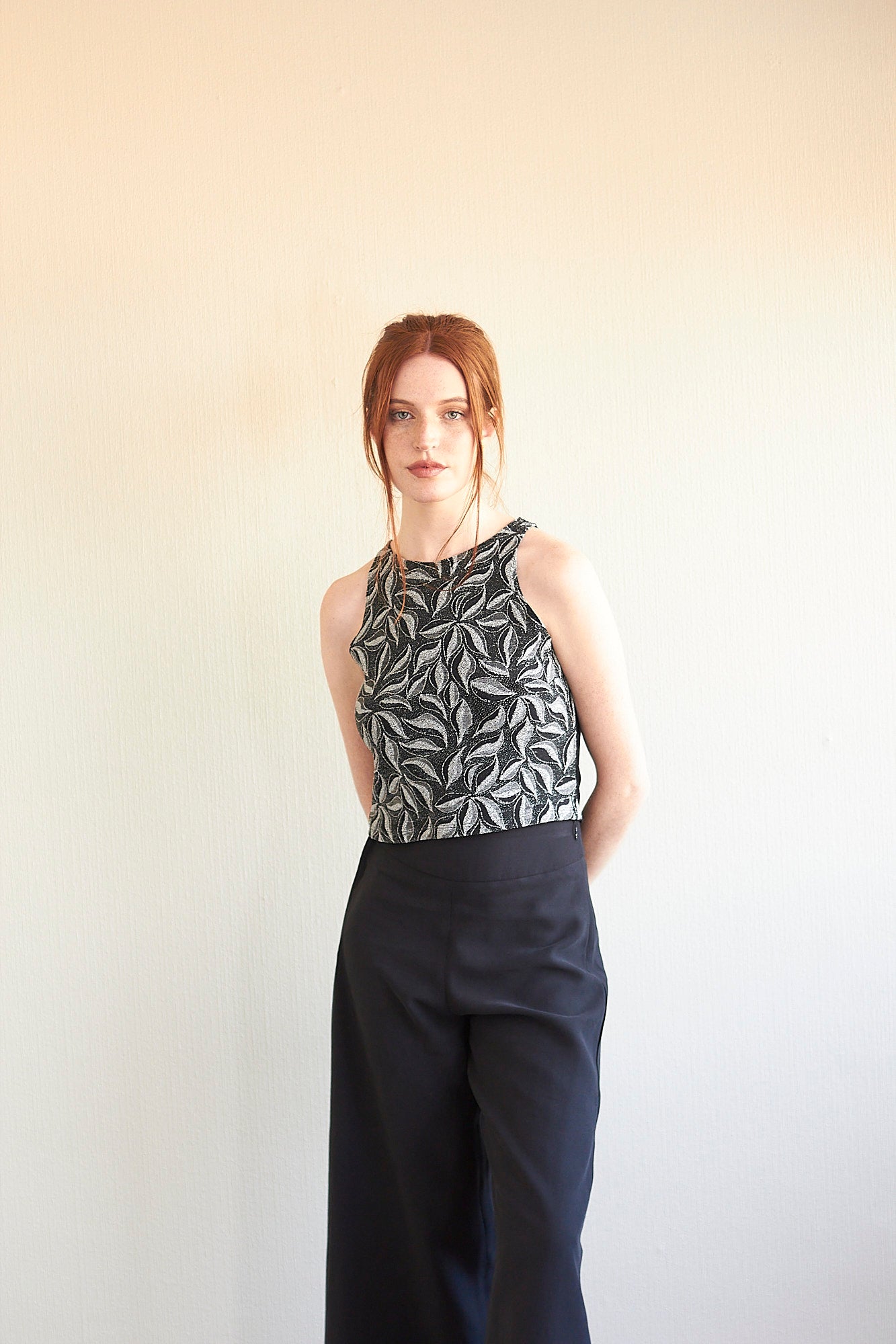 Crop top Amanda brillos hoja plateados